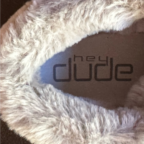 NEW Hey Dude fur lined shoes - new with tags! - Picture 8 of 16